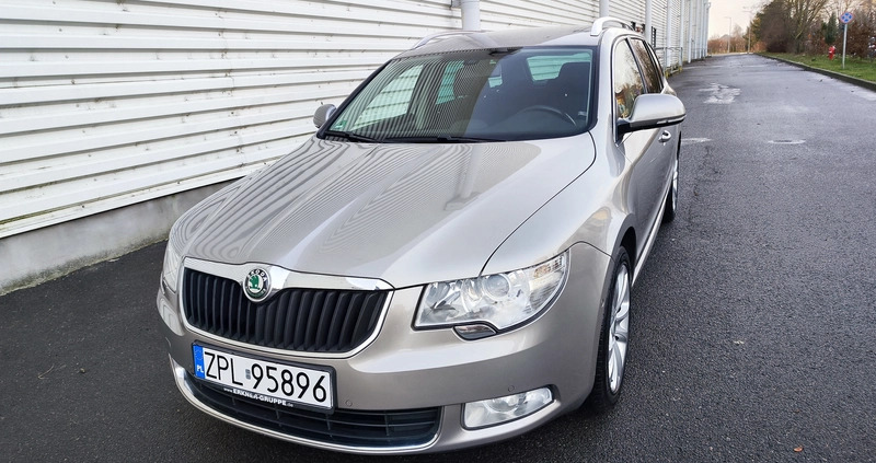 Skoda Superb cena 29900 przebieg: 248000, rok produkcji 2010 z Szczecin małe 596